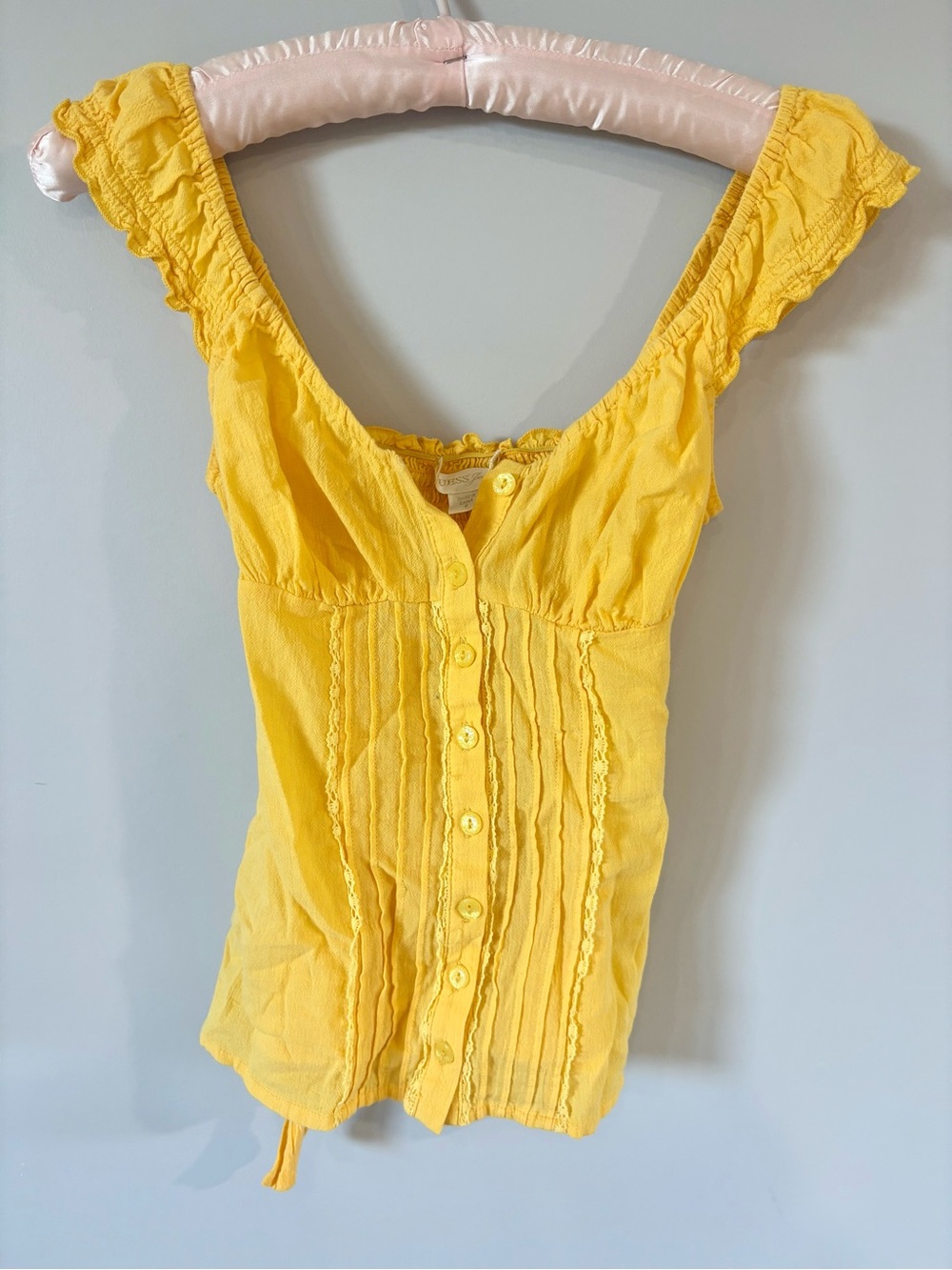 GUESS Yellow Babydoll Fitted Button-Front Ruffle Strap Top
